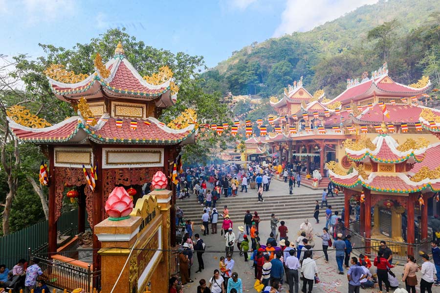 Imprégnez-vous des traditions vietnamiennes pendant votre voyage au Vietnam