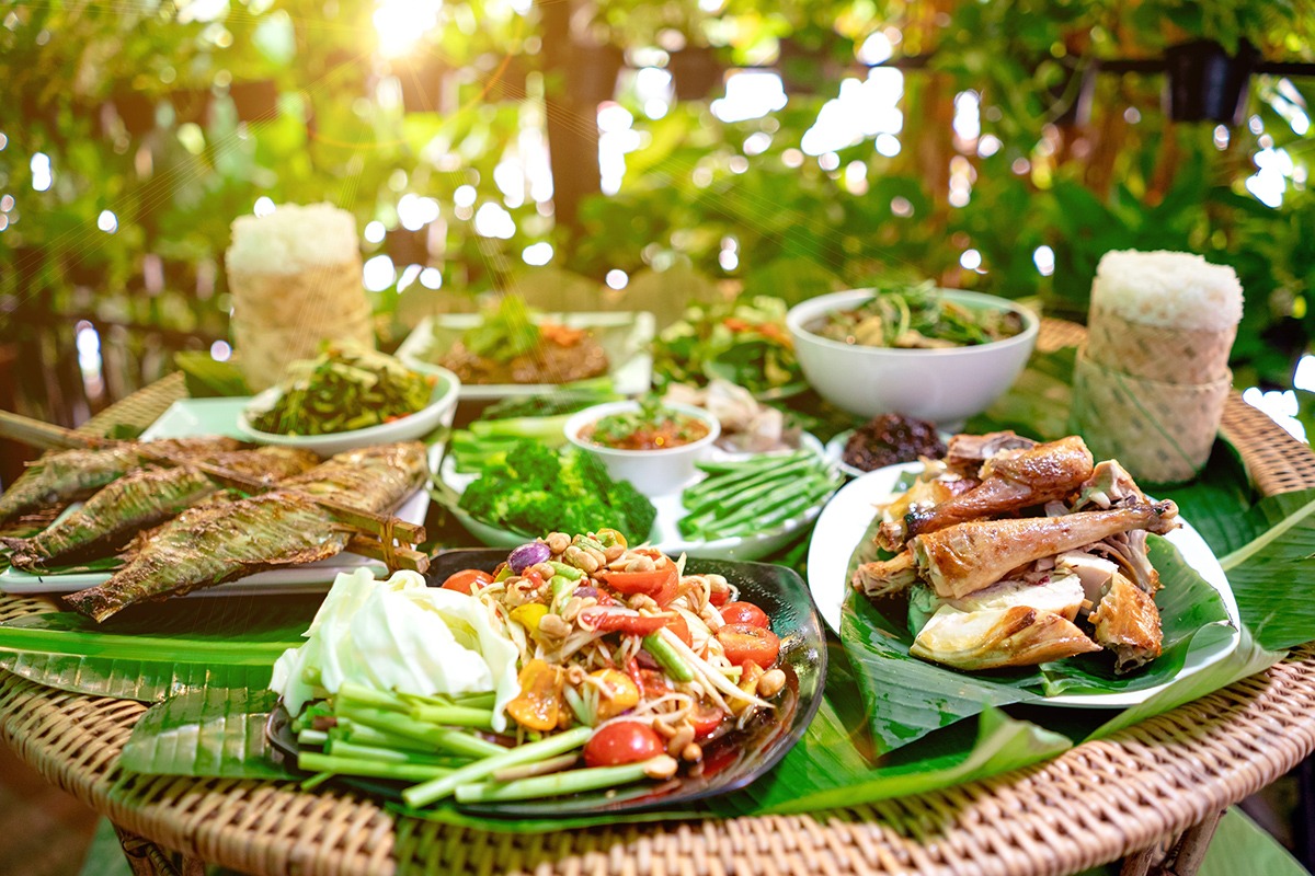 La nourriture laotienne: plats incontournables à essayer pour découvrir les saveurs du Laos