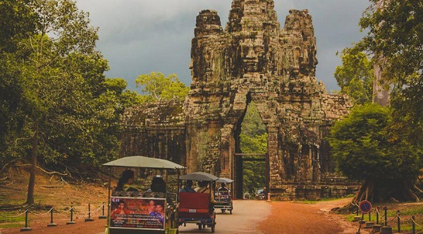 voyage-au-cambodge-se-deplacer-en-tuktuk