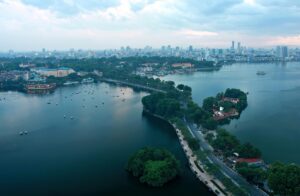 Le lac Ho Tay, le plus grand de la capitale Hanoi