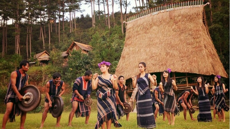 Voyage Vietnam: La culture de gongs de Tay Nguyen – Haut plateau du centre
