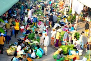 Faut – il visiter les marchés locaux pendant votre voyage au Vietnam?
