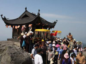 Saison des voyages au Vietnam spirituels