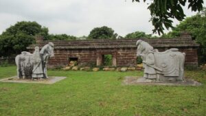 Tourisme Vietnam: Le mystère des tombeaux de mandarins à Bac Giang