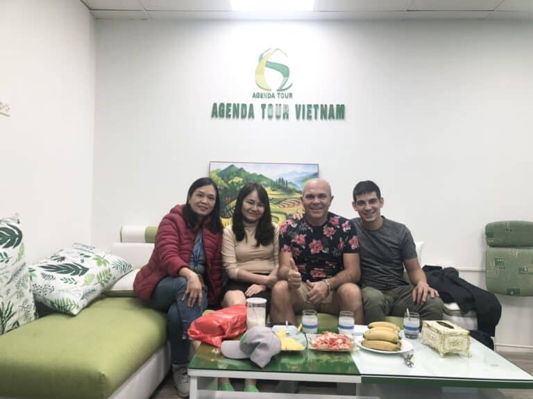 z5172949147486 9a038934cc61ff84d64eb7005b2c3d91 - agence locale voyage Vietnam Laos Cambodge -Agenda Tour