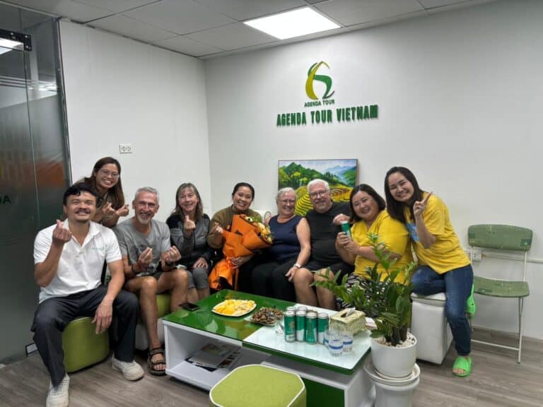 z5252037700832 c49d13a8323b36de332ffb025cfec69a - agence locale voyage Vietnam Laos Cambodge -Agenda Tour
