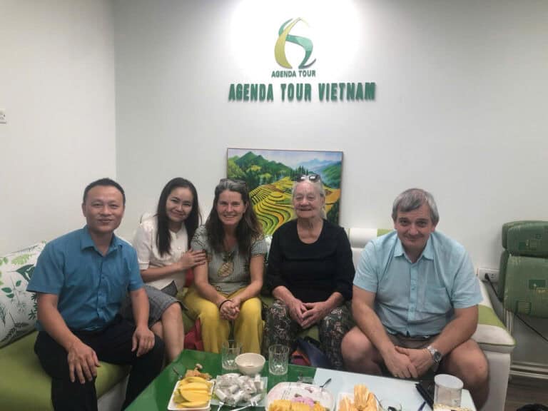 z6037642866040 50fbaf9942beee3bf7a22001c0ec6661 - agence locale voyage Vietnam Laos Cambodge -Agenda Tour