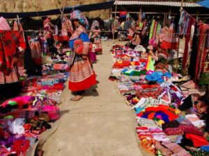 Ethnie Hmong: Un Trésor Culturel Fascinant Au Coeur de l’Asie du Sud-Est