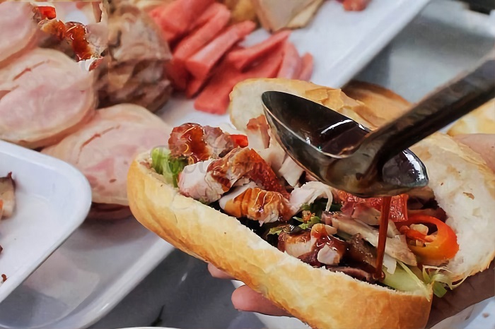 Banh Mi Vietnamien : Guide complet du sandwich du Vietnam 6 Banh Mi - sandwich vietnamien