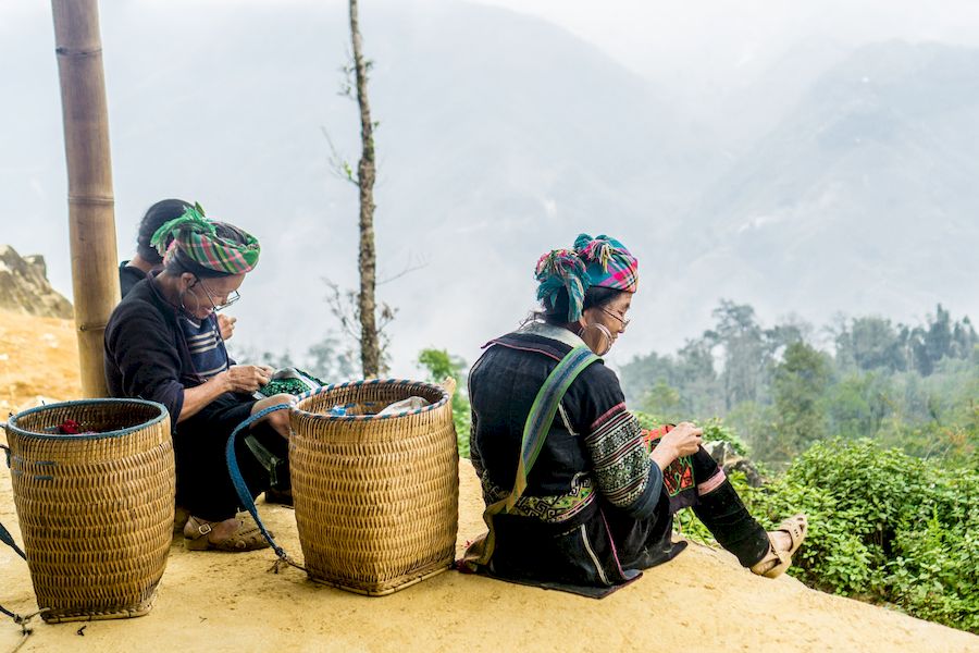 Ethnie Hmong: Un Trésor Culturel Fascinant Au Coeur de l’Asie du Sud-Est