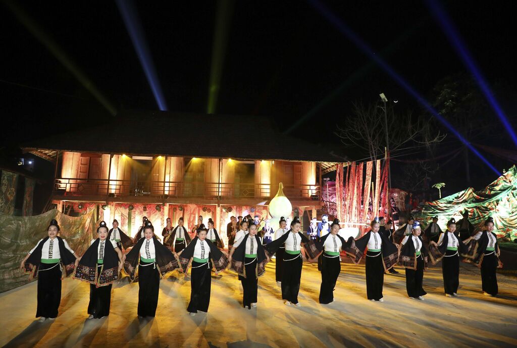 À la rencontre de l'ethnie Thai du Vietnam – Un héritage culturel vibrant entre traditions ancestrales et modernité