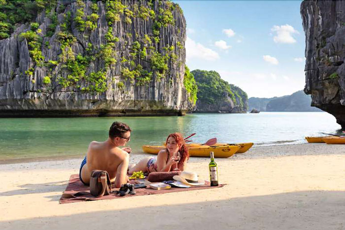 Plages du Nord Vietnam - Un Paradis Côtoyant Nature et Culture