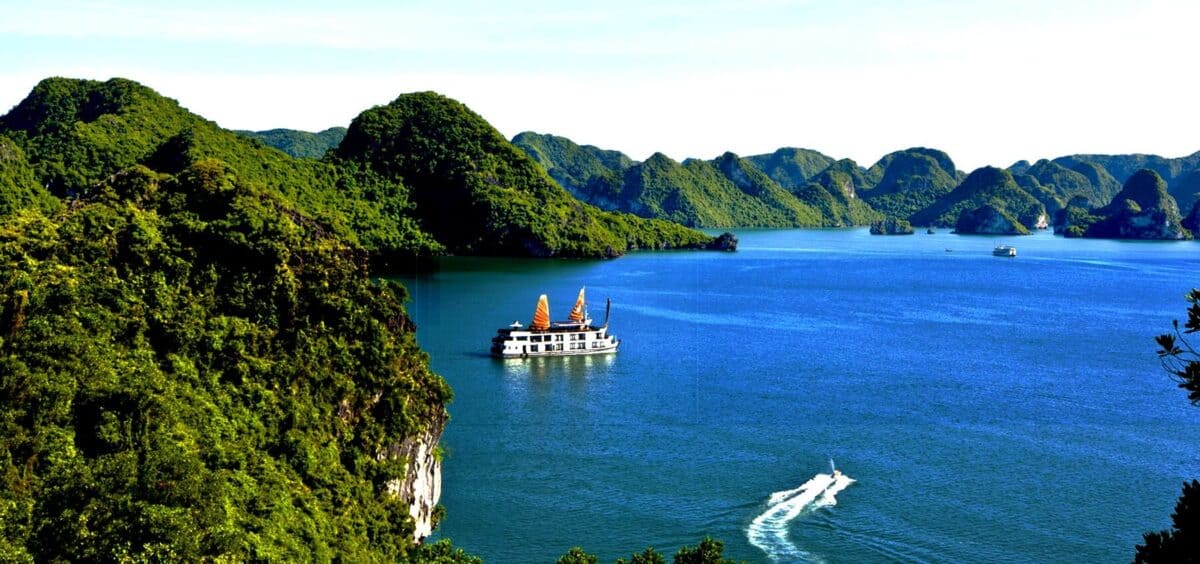 Agence-de-voyage-au-Vietnam-Halong
